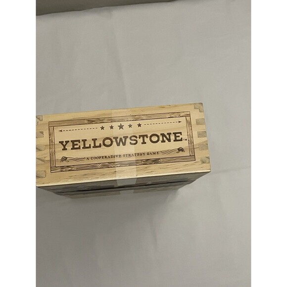 YELLOWSTONE GAME, NEW WITH WOODEN BOX, EXCELLENT CONDITION - Picture 6 of 11